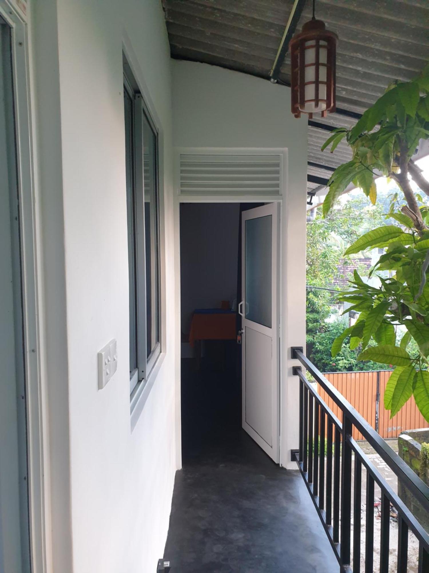 Double G Motel เวลิกามา ภายนอก รูปภาพ