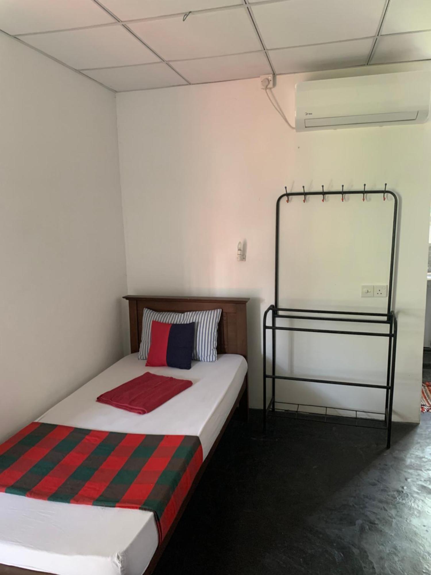Double G Motel เวลิกามา ภายนอก รูปภาพ
