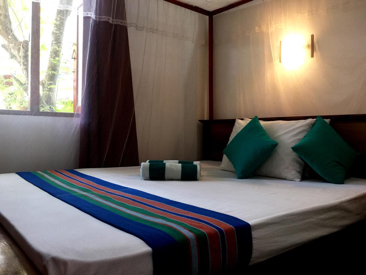 Double G Motel เวลิกามา ภายนอก รูปภาพ